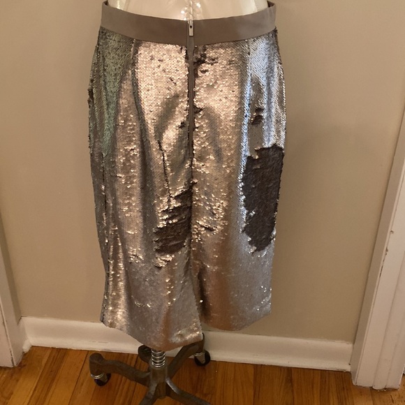 Banana Republic sequin pencil skirt - Picture 3 of 6